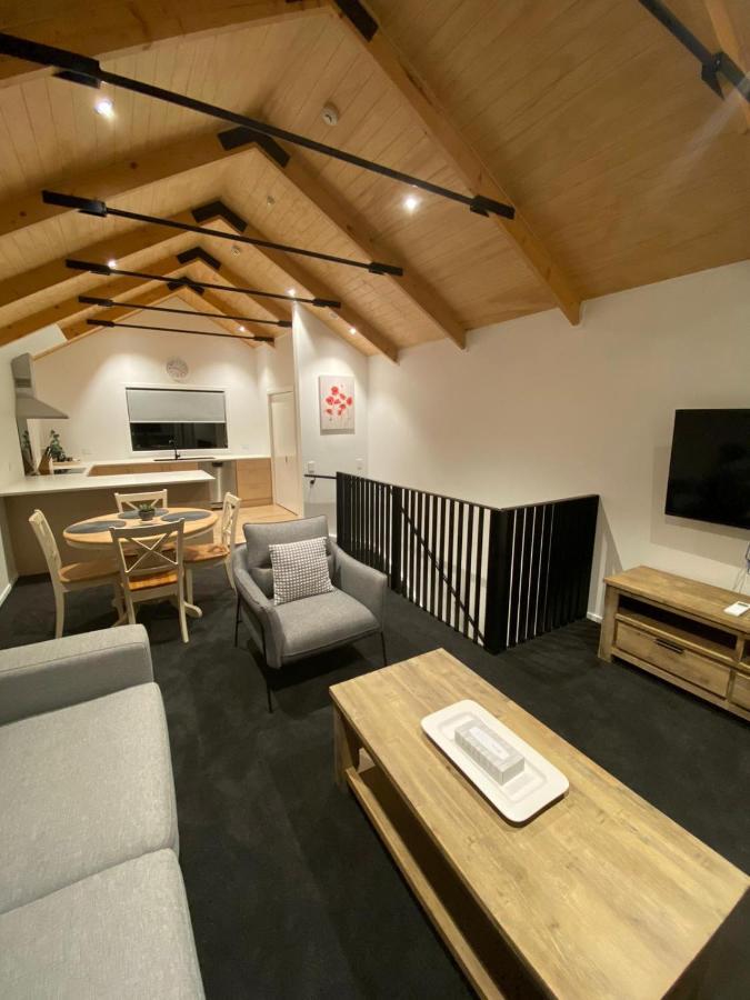 Queenstown Central - Walk To Town - Free Parking - Wifi And Smart Tv - Gym Exterior photo
