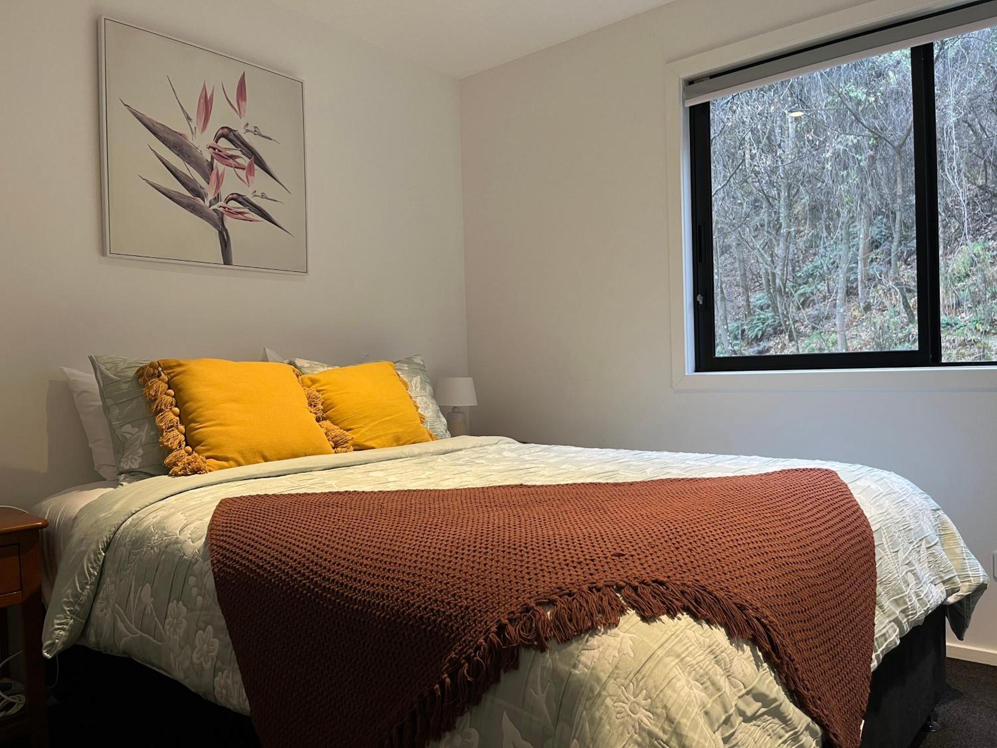 Queenstown Central - Walk To Town - Free Parking - Wifi And Smart Tv - Gym Exterior photo
