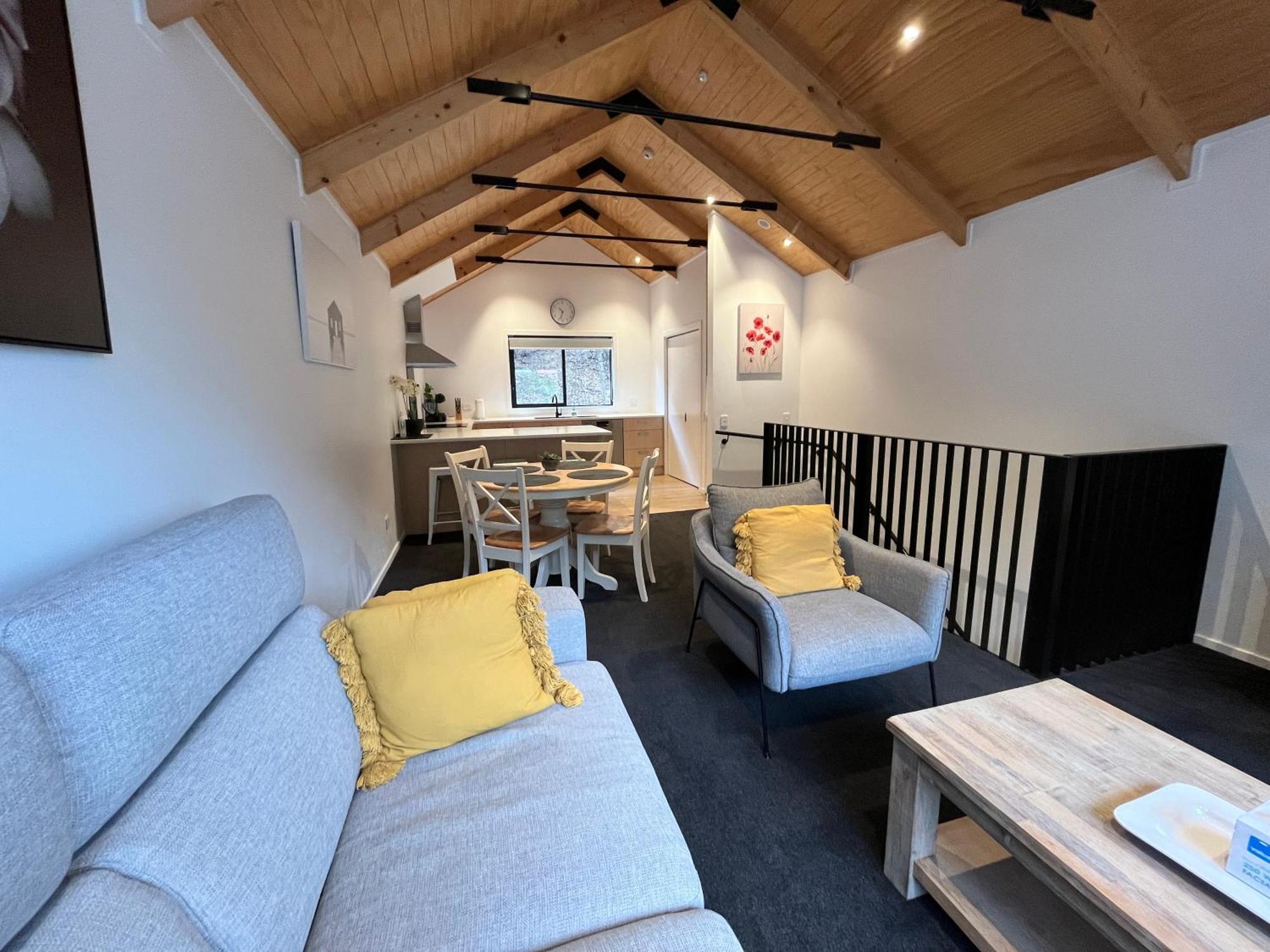 Queenstown Central - Walk To Town - Free Parking - Wifi And Smart Tv - Gym Exterior photo